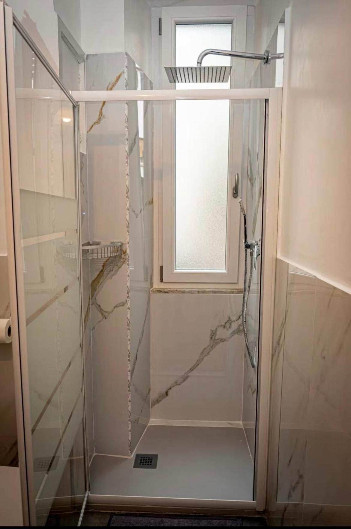 Colli 3m Metro Apartment Rome